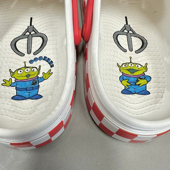 Crocs Toy Story Pizza Planet Off-Court Clog Men's size 8 Women's 10 - Picture 11 of 16
